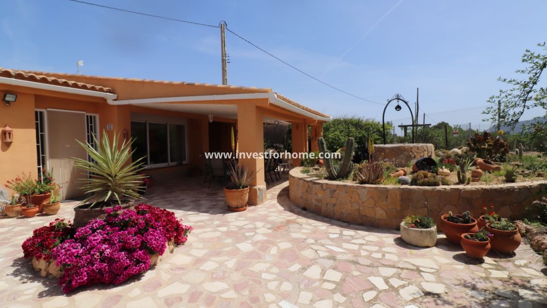 Verkoop - Villa - Hondón de las Nieves - Inland