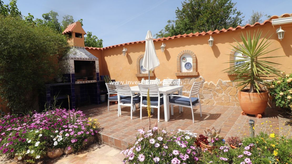 Verkoop - Villa - Hondón de las Nieves - Inland