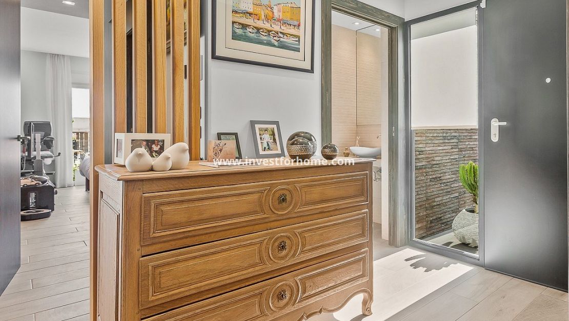 Verkoop - Villa - La Finca Golf Resort - Inland