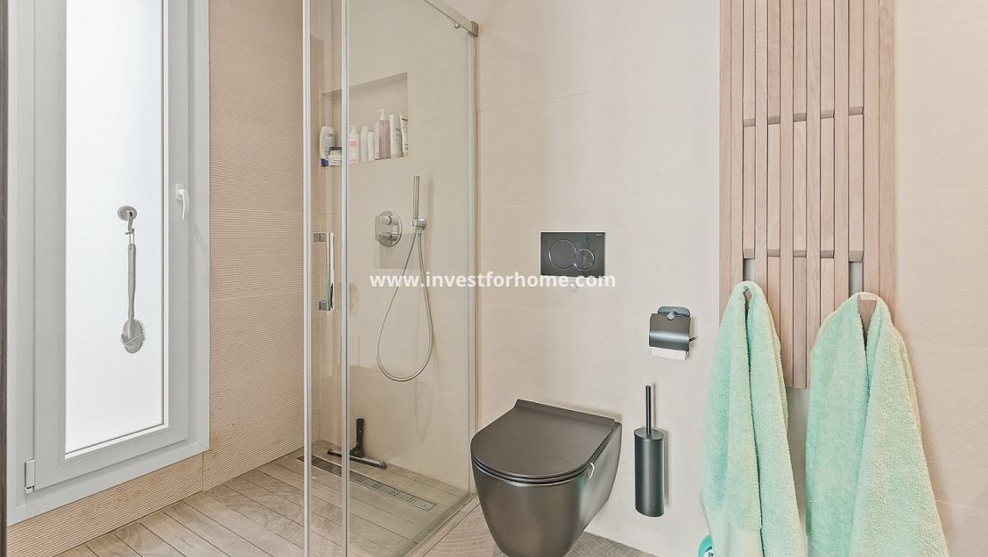 Verkoop - Villa - La Finca Golf Resort - Inland