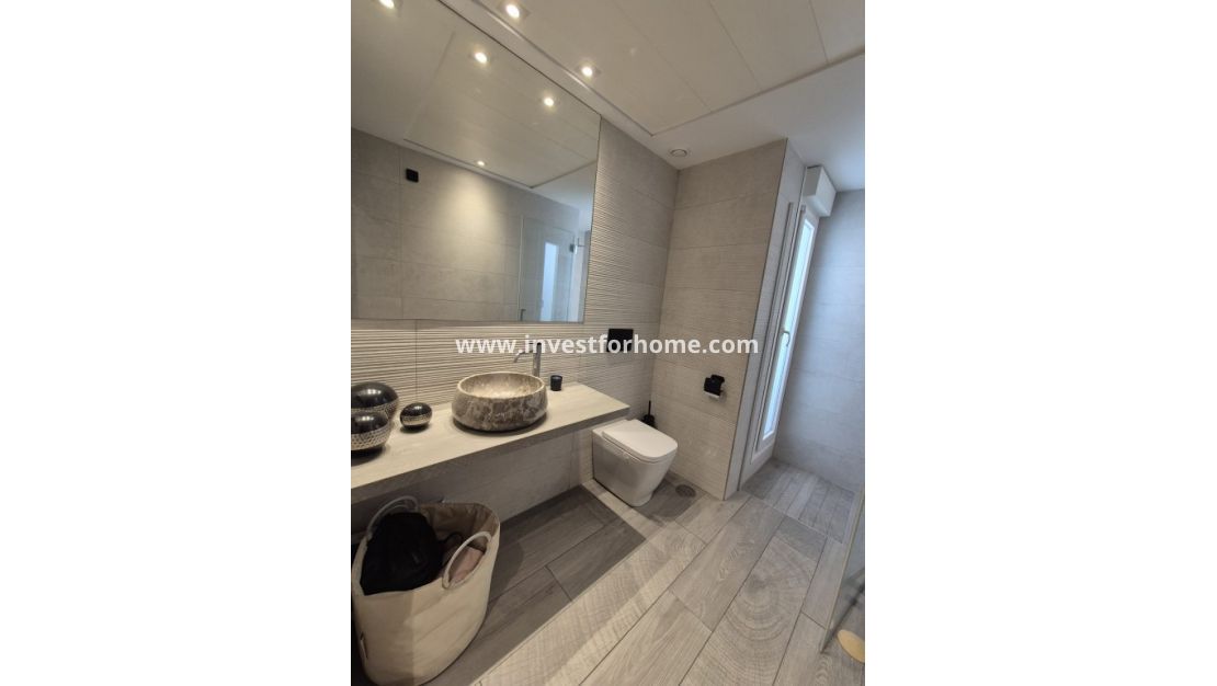 Verkoop - Villa - La Finca Golf Resort - Inland