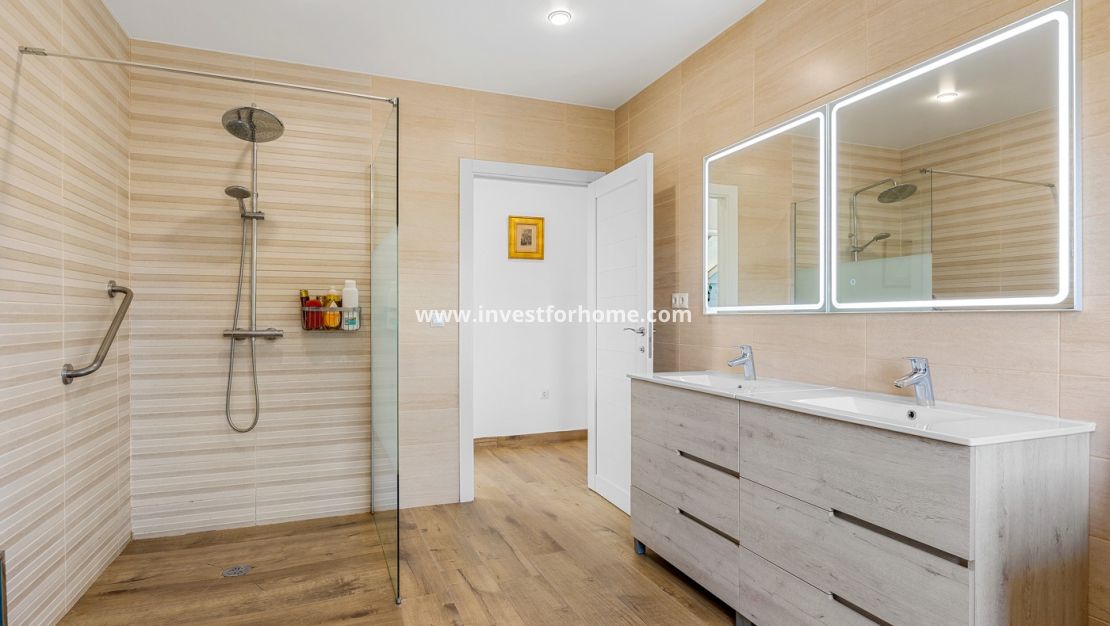 Verkoop - Villa - Los Montesinos - Costa Blanca