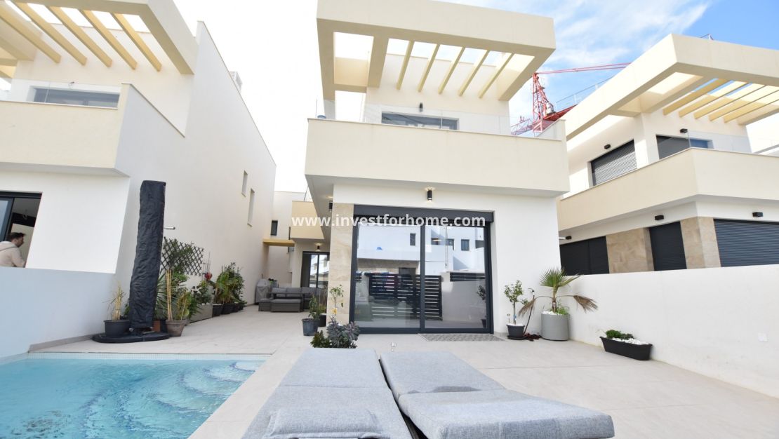 Verkoop - Villa - Los Montesinos - Costa Blanca