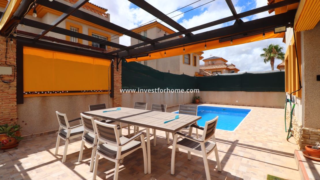 Verkoop - Villa - Los Montesinos - La Herrada