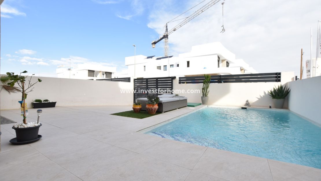 Verkoop - Villa - Los Montesinos