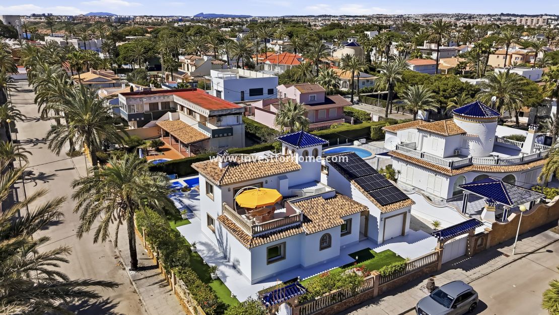 Verkoop - Villa - Orihuela Costa - Cabo Roig