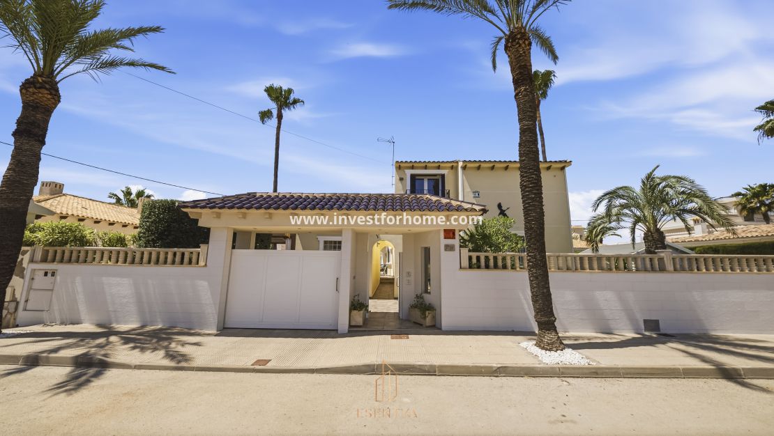 Verkoop - Villa - Orihuela Costa - Cabo Roig