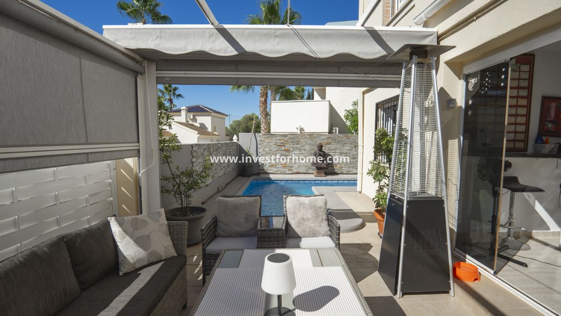 Verkoop - Villa - Orihuela Costa - Calle Mayor