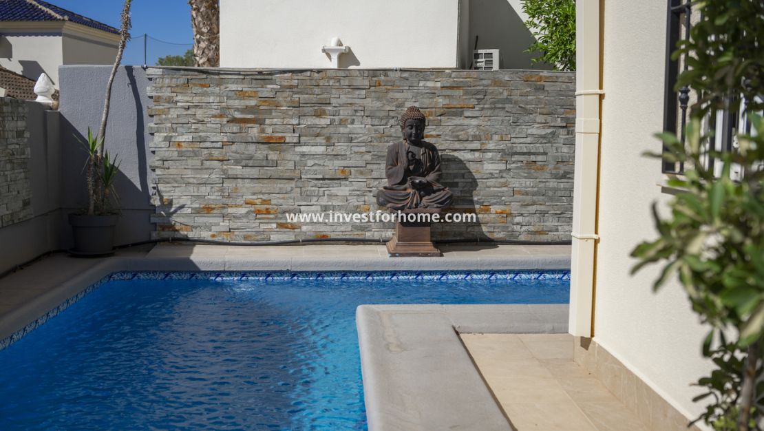 Verkoop - Villa - Orihuela Costa - Calle Mayor