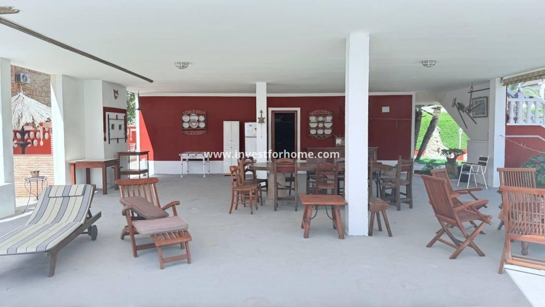 Verkoop - Villa - Orihuela Costa - Campoamor