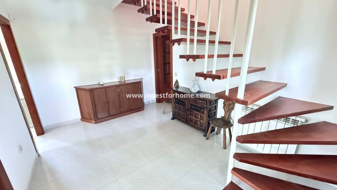 Verkoop - Villa - Orihuela Costa - Campoamor