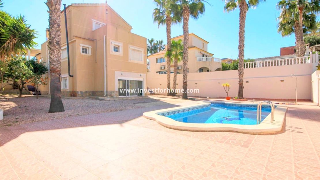 Verkoop - Villa - Orihuela Costa - Costa Blanca