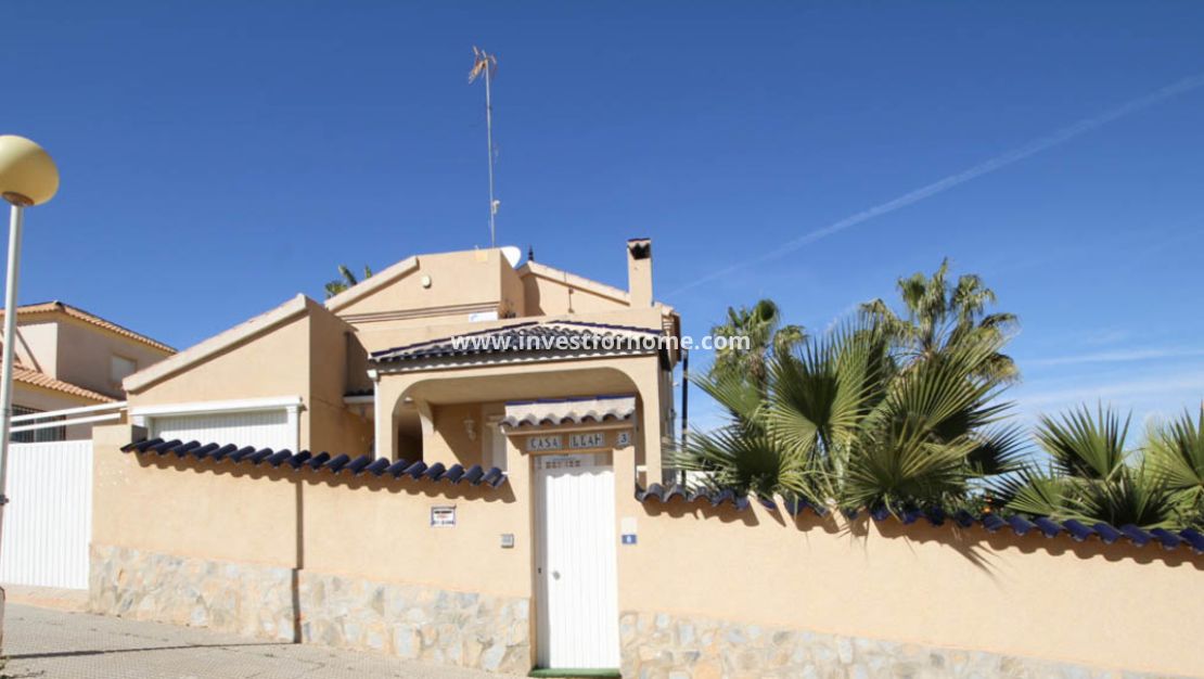 Verkoop - Villa - Orihuela Costa - Costa Blanca