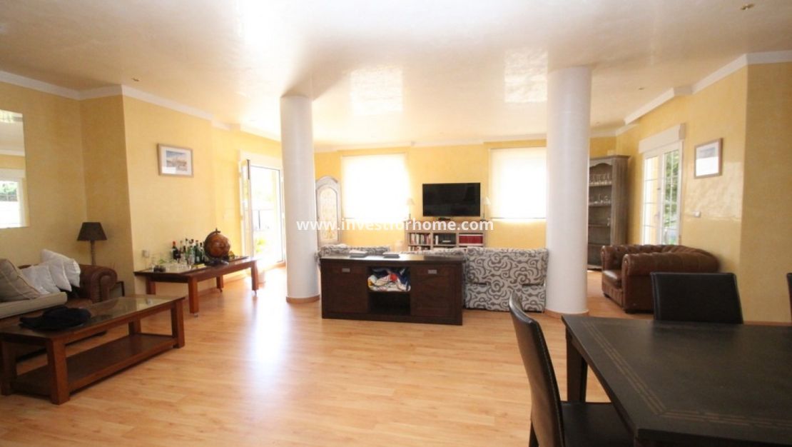 Verkoop - Villa - Orihuela Costa - Costa Blanca