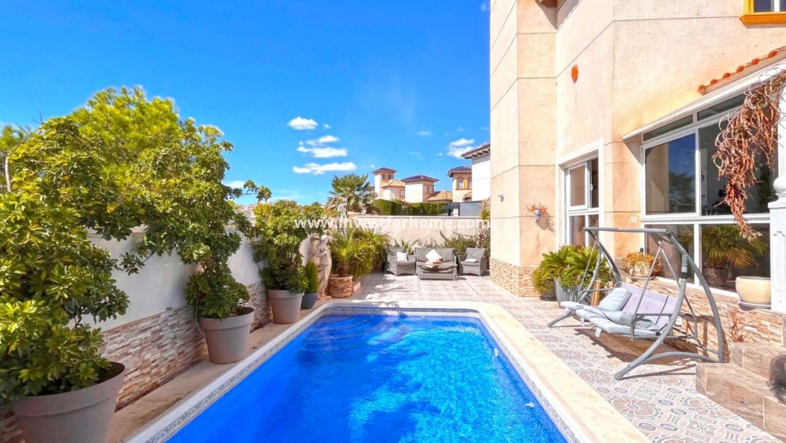 Verkoop - Villa - Orihuela Costa - Costa Blanca