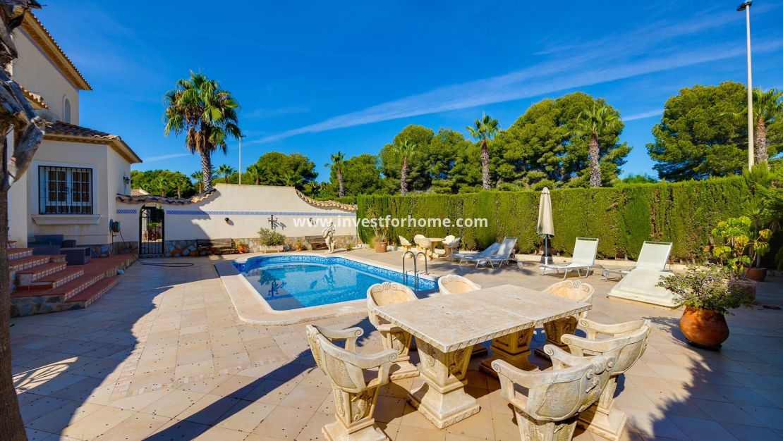 Verkoop - Villa - Orihuela Costa - Costa Blanca