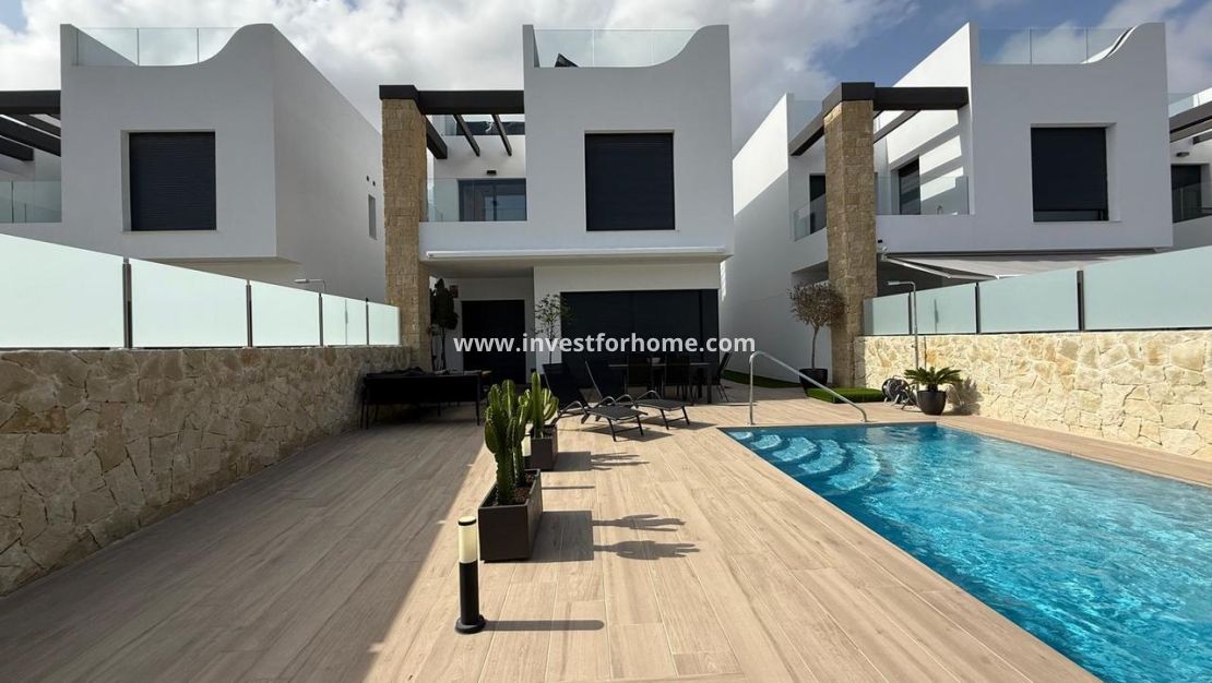 Verkoop - Villa - Orihuela Costa - Costa Blanca