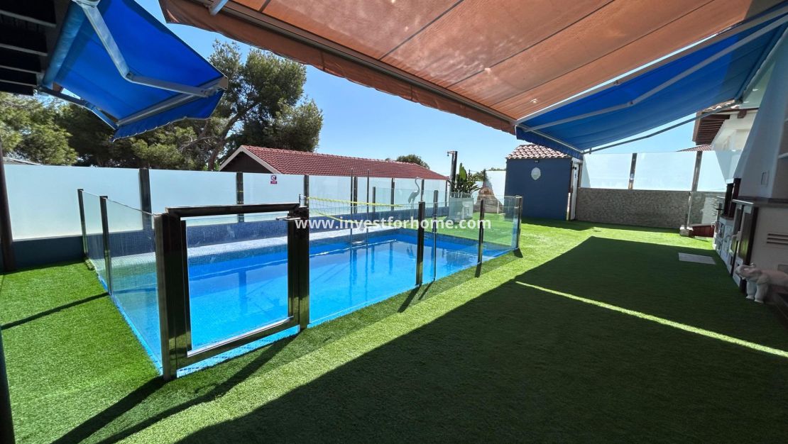 Verkoop - Villa - Orihuela Costa - Costa Blanca