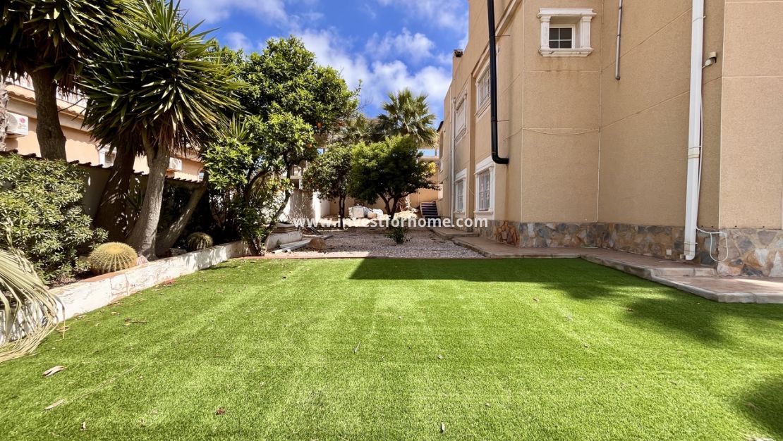 Verkoop - Villa - Orihuela Costa - Costa Blanca