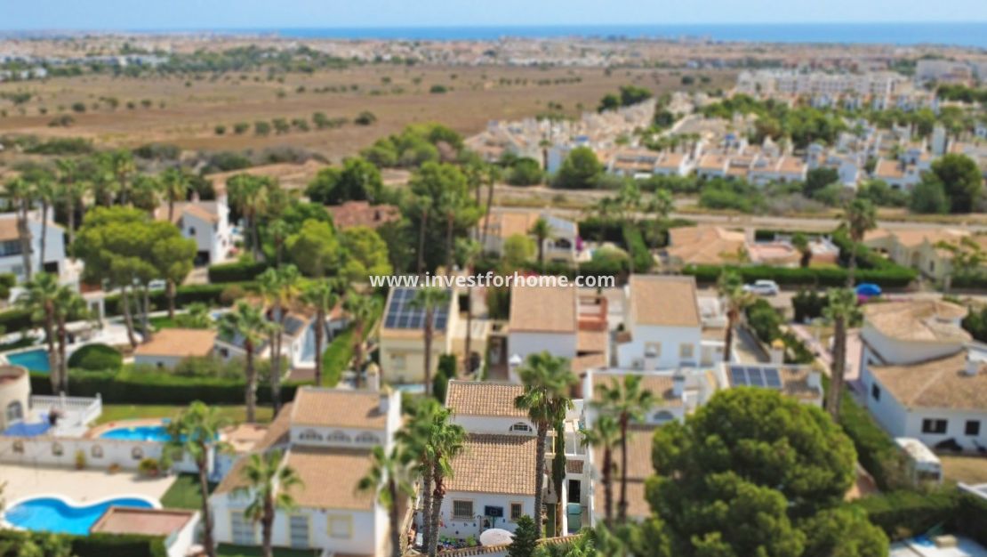 Verkoop - Villa - Orihuela Costa - Costa Blanca