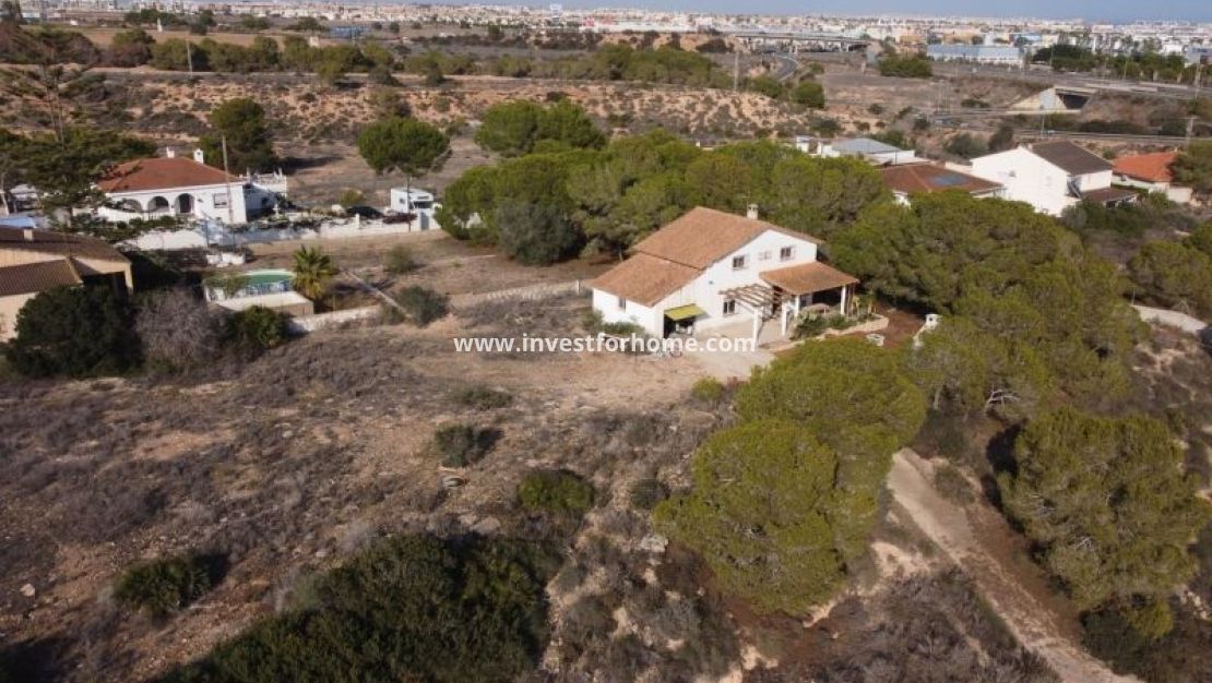 Verkoop - Villa - Orihuela Costa - Costa Blanca