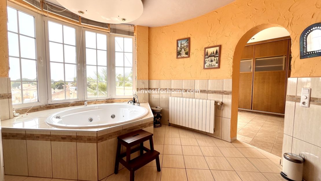 Verkoop - Villa - Orihuela Costa - Costa Blanca