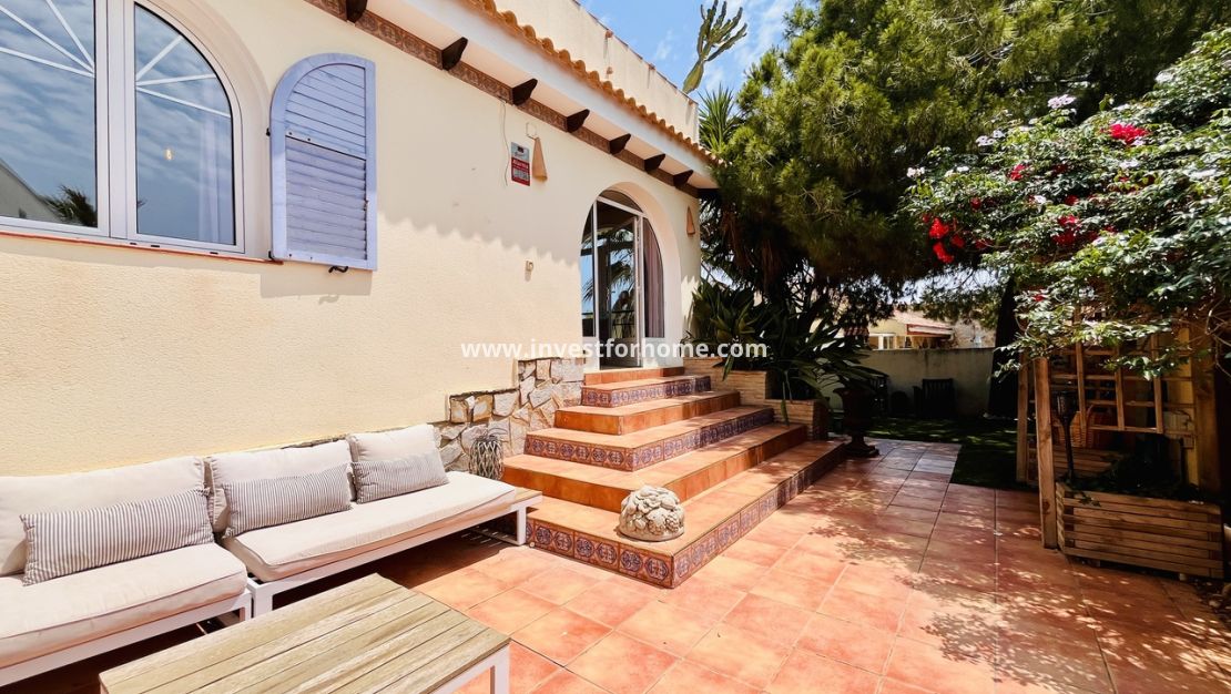 Verkoop - Villa - Orihuela Costa - Costa Blanca