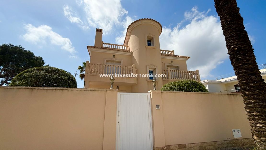Verkoop - Villa - Orihuela Costa - Costa Blanca