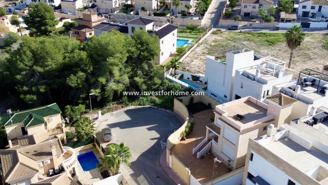 Verkoop - Villa - Orihuela Costa - Costa Blanca
