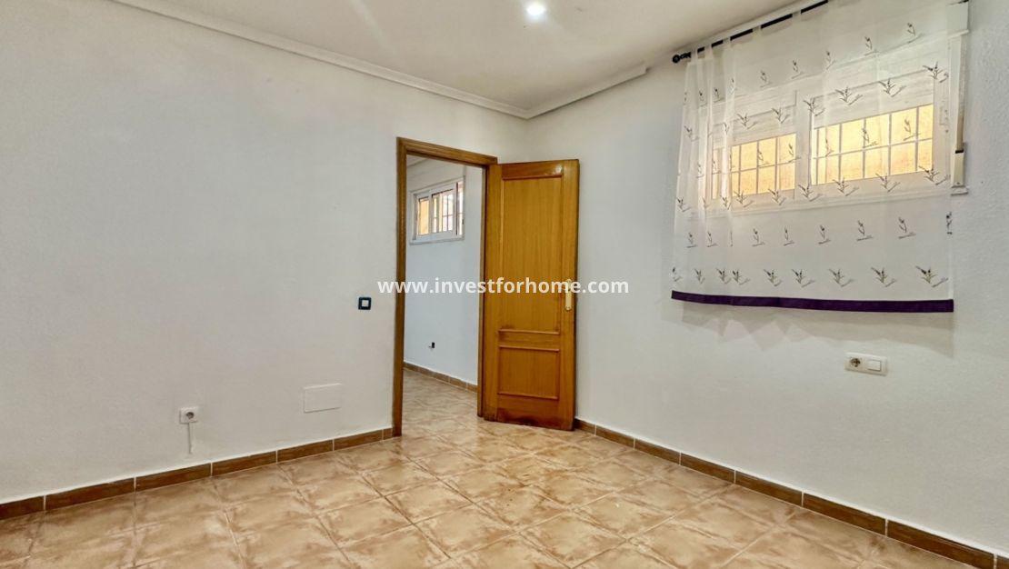 Verkoop - Villa - Orihuela Costa - Costa Blanca