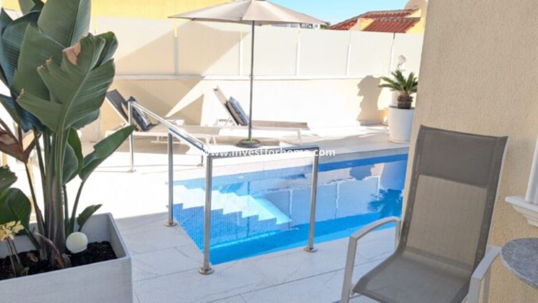 Verkoop - Villa - Orihuela Costa - Costa Blanca