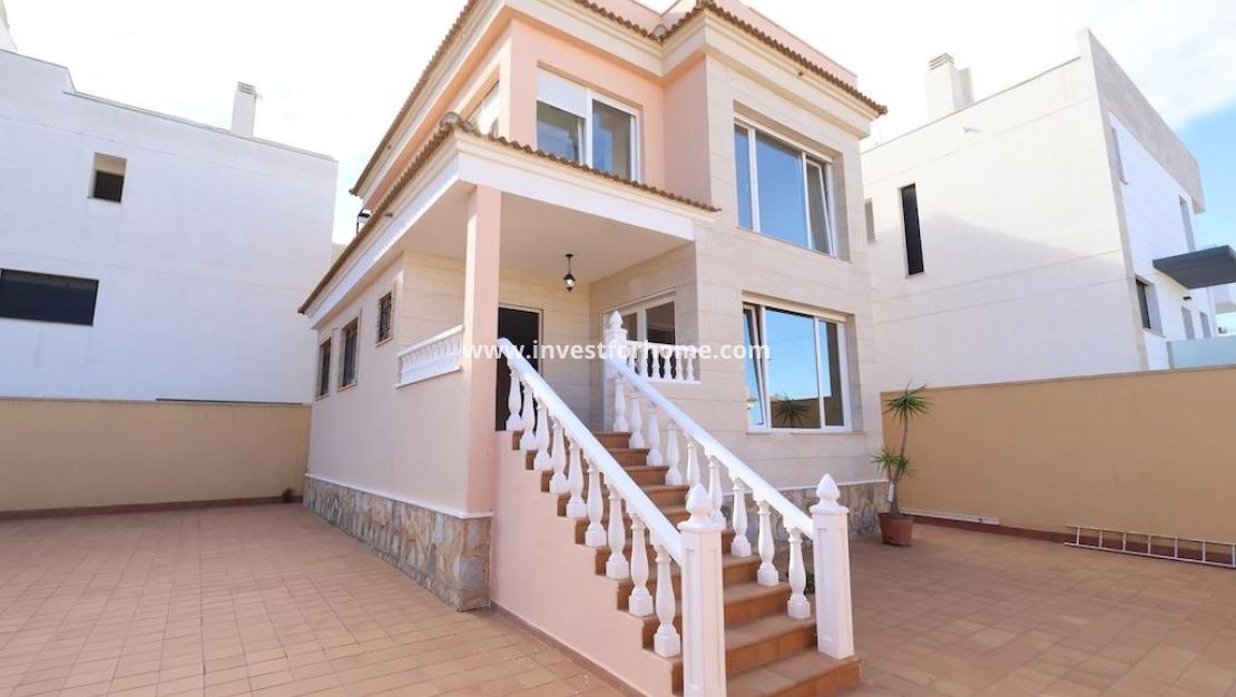 Verkoop - Villa - Orihuela Costa - Costa Blanca