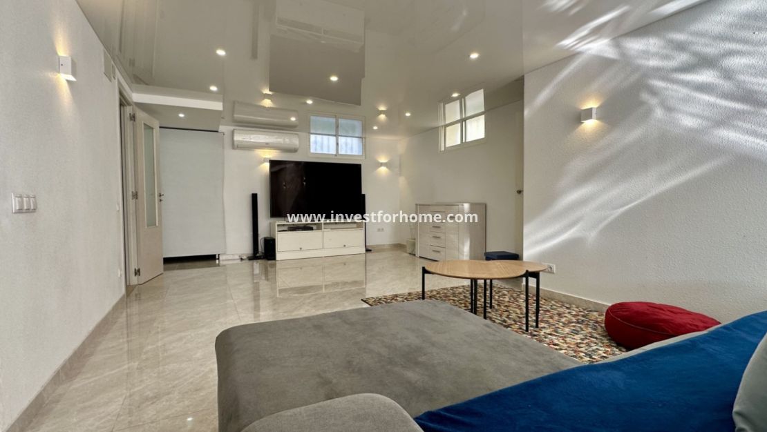 Verkoop - Villa - Orihuela Costa - Costa Blanca