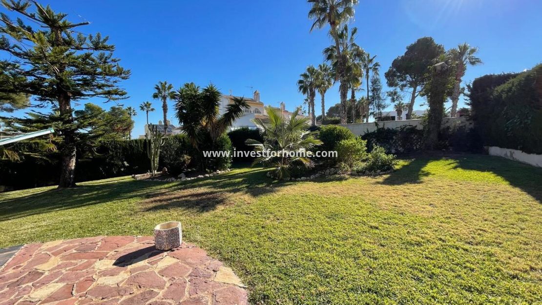 Verkoop - Villa - Orihuela Costa - Costa Blanca