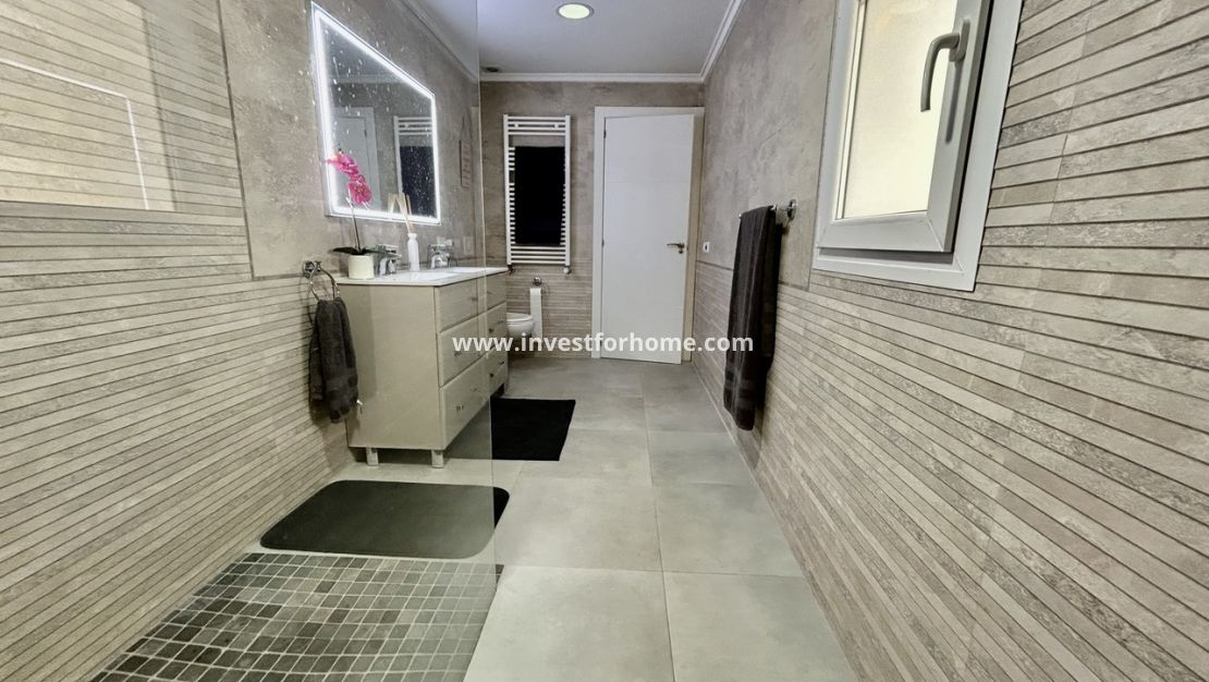 Verkoop - Villa - Orihuela Costa - Costa Blanca