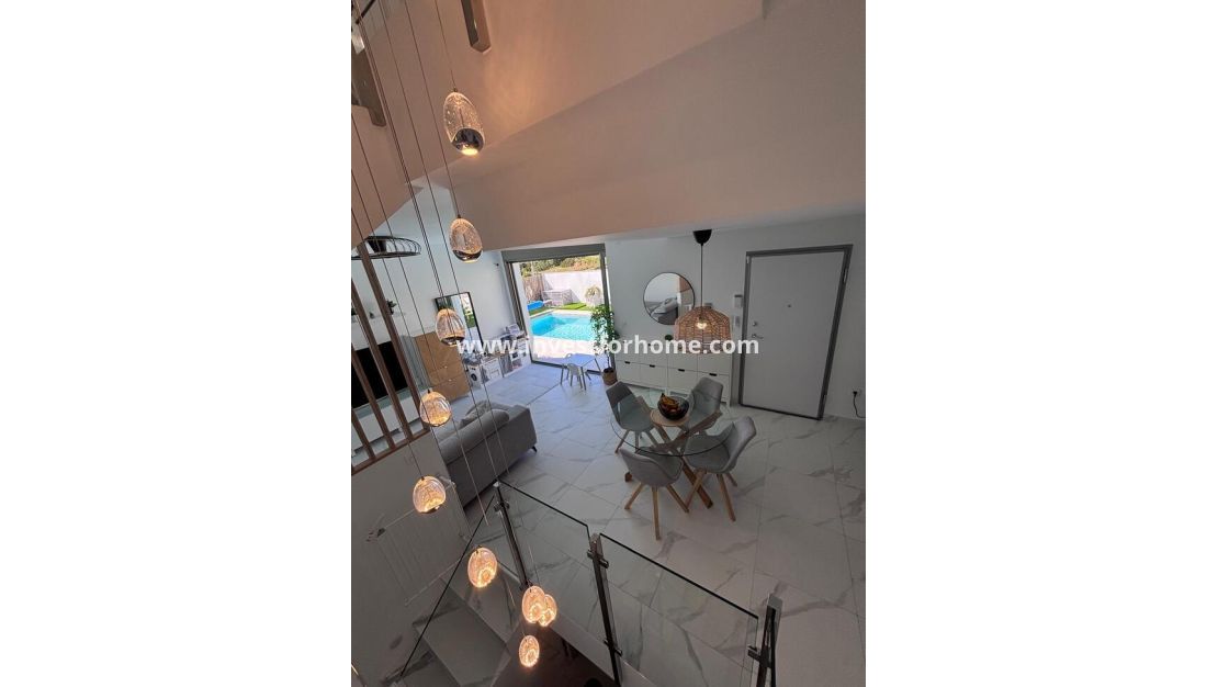 Verkoop - Villa - Orihuela Costa - Costa Blanca