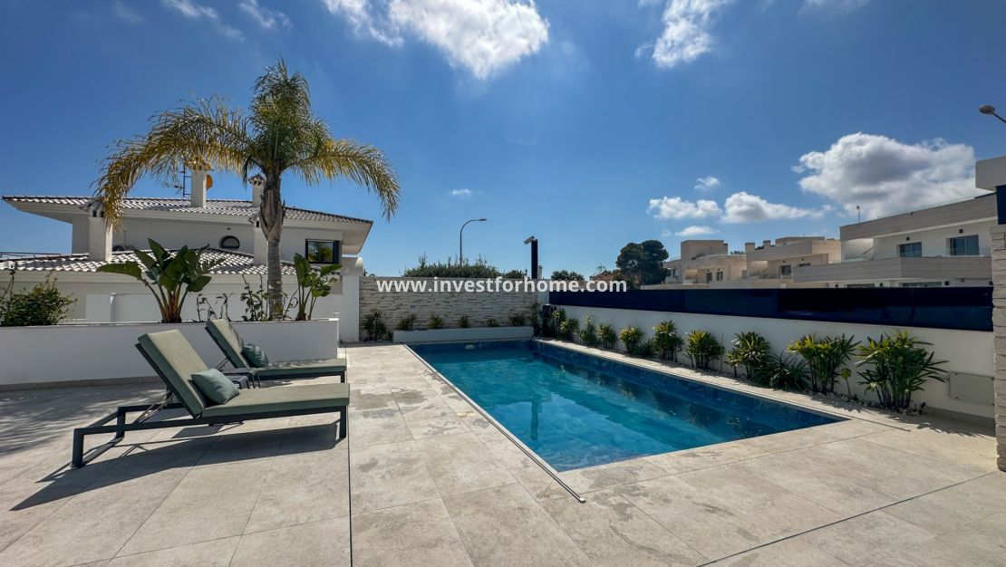 Verkoop - Villa - Orihuela Costa - Costa Blanca