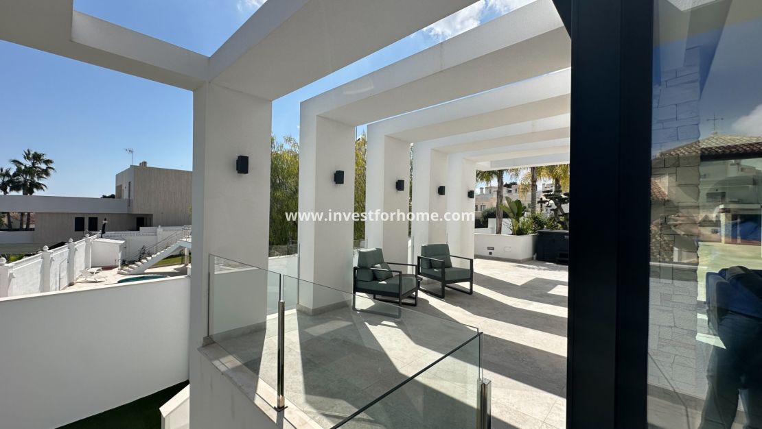 Verkoop - Villa - Orihuela Costa - Costa Blanca