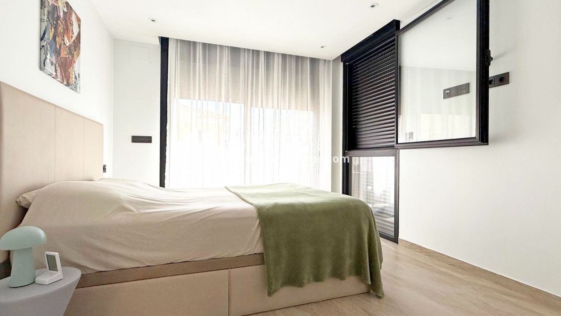 Verkoop - Villa - Orihuela Costa - Costa Blanca