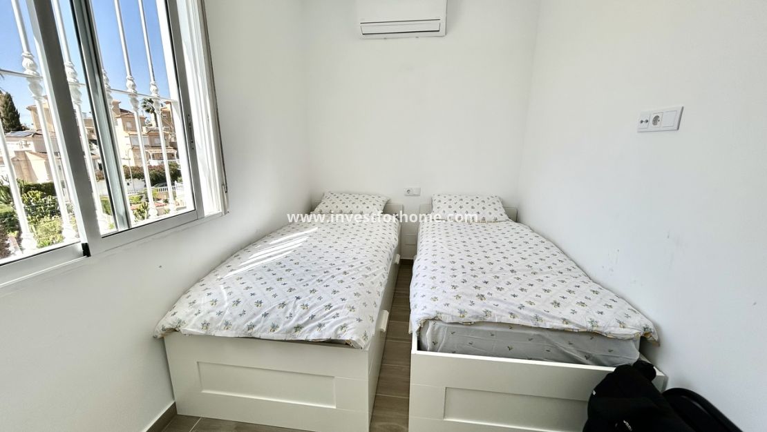 Verkoop - Villa - Orihuela Costa - Costa Blanca