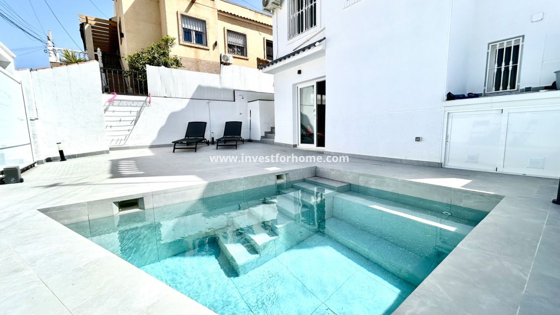 Verkoop - Villa - Orihuela Costa - Costa Blanca