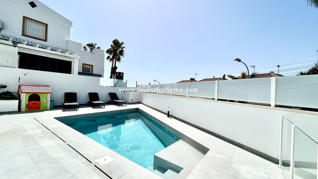 Verkoop - Villa - Orihuela Costa - Costa Blanca