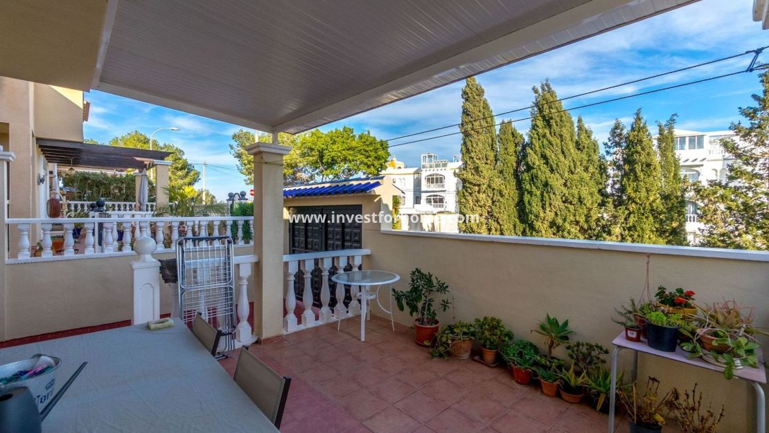 Verkoop - Villa - Orihuela Costa - Costa Blanca