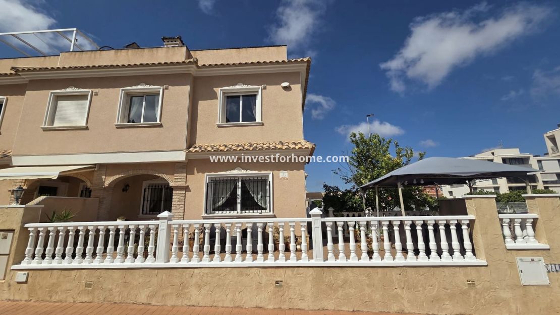 Verkoop - Villa - Orihuela Costa - Costa Blanca