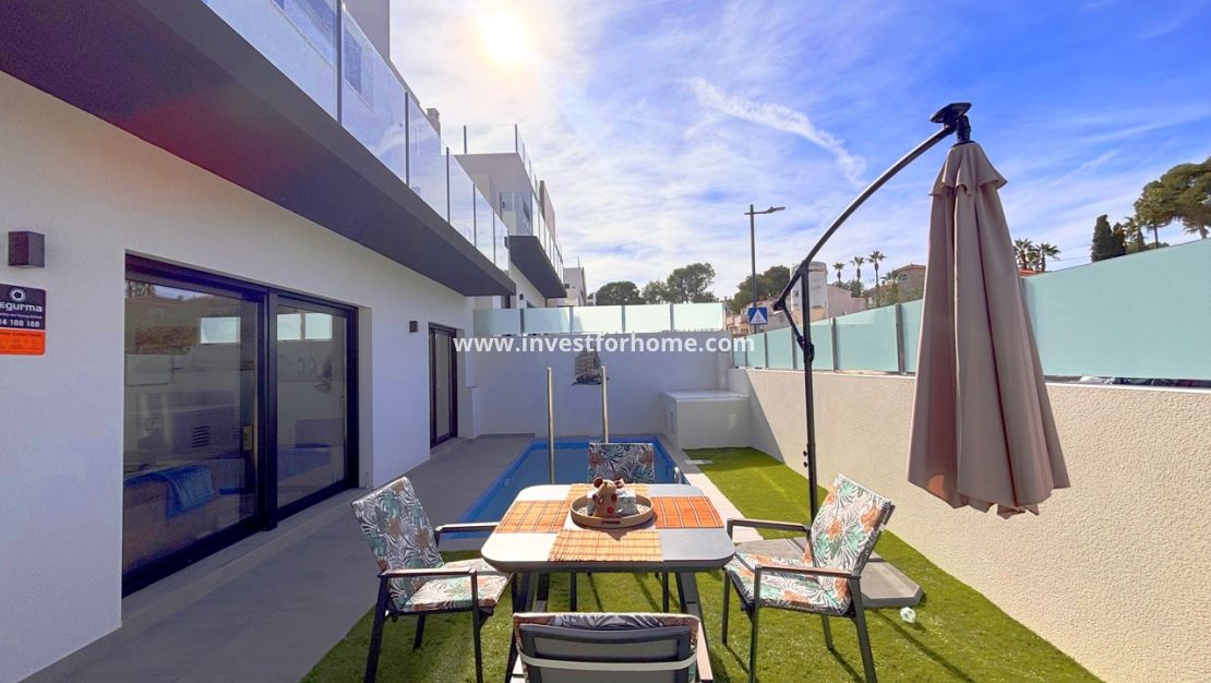 Verkoop - Villa - Orihuela Costa - Costa Blanca
