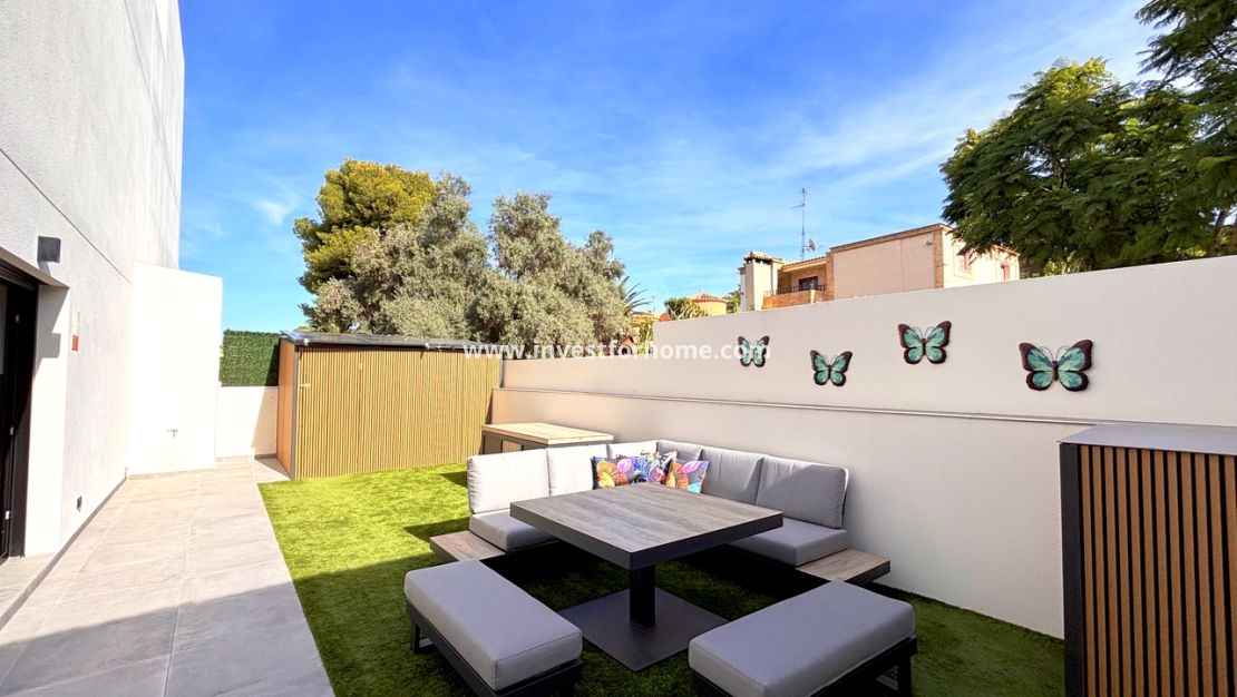 Verkoop - Villa - Orihuela Costa - Costa Blanca