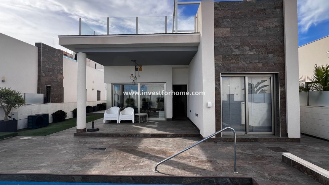 Verkoop - Villa - Orihuela Costa - Costa Blanca