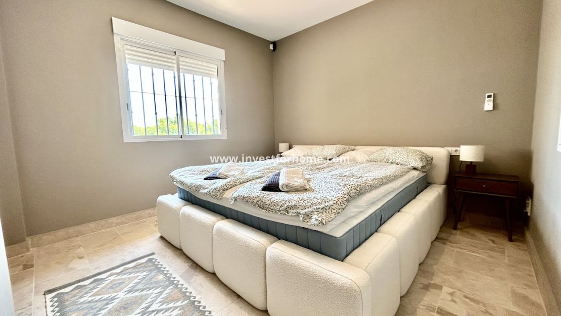Verkoop - Villa - Orihuela Costa - Costa Blanca