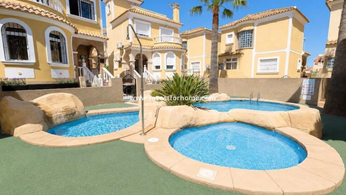 Verkoop - Villa - Orihuela Costa - Costa Blanca