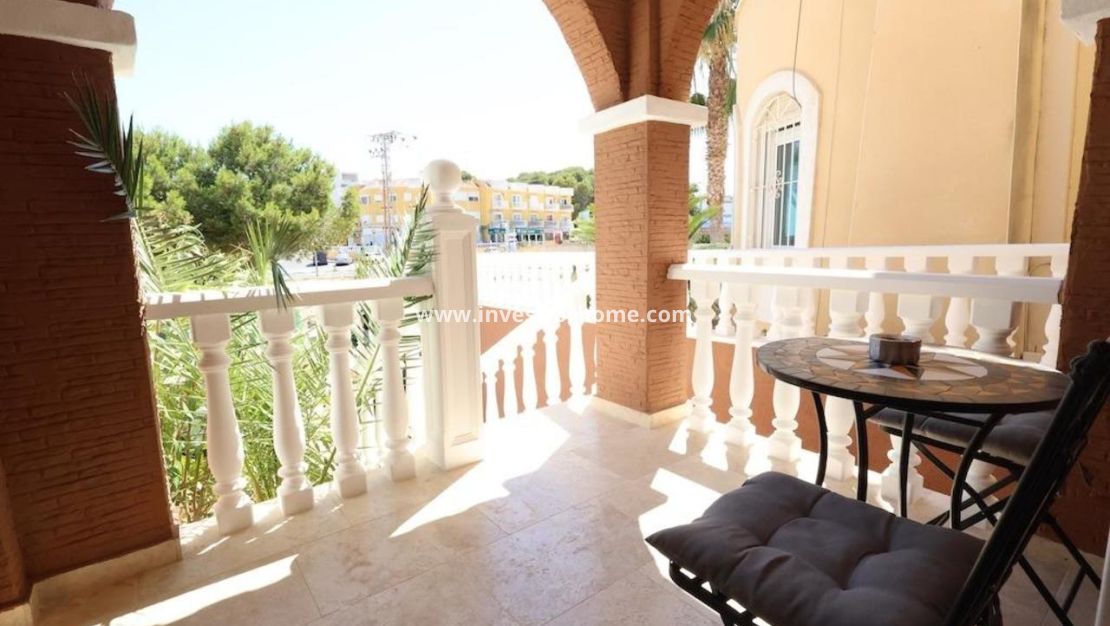 Verkoop - Villa - Orihuela Costa - Costa Blanca
